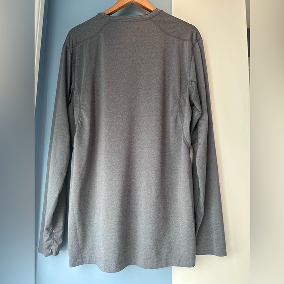Nike Pro Heather Gray Fitted Shirt - Picture 1 of 3